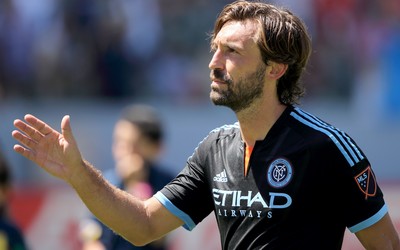 米兰电竞焦点-亚马尔面对采访幽默风趣