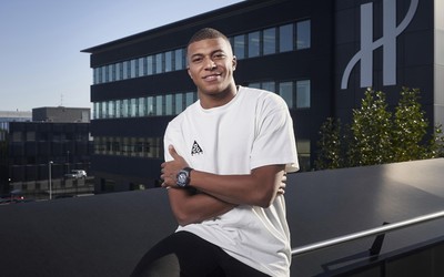 米兰电竞焦点-佐默更衣室发言鼓舞士气